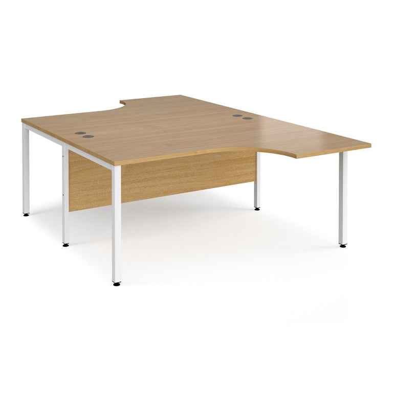 Maestro 25 bench leg to back ergonomic desks - Office Products Online