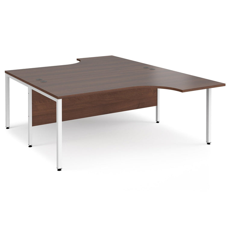 Maestro 25 bench leg to back ergonomic desks - Office Products Online