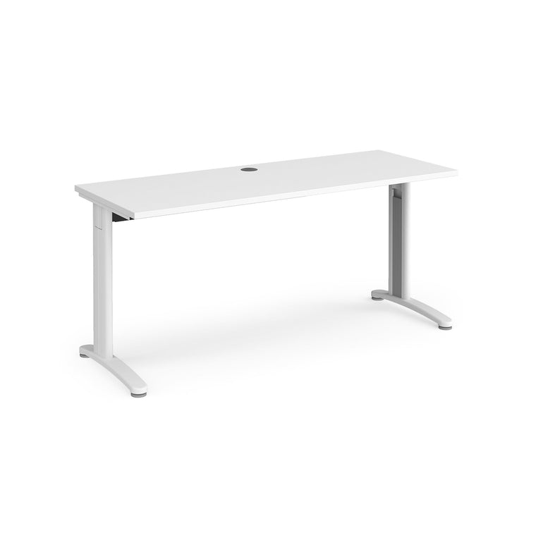 TR10 straight desk 600 deep - Office Products Online