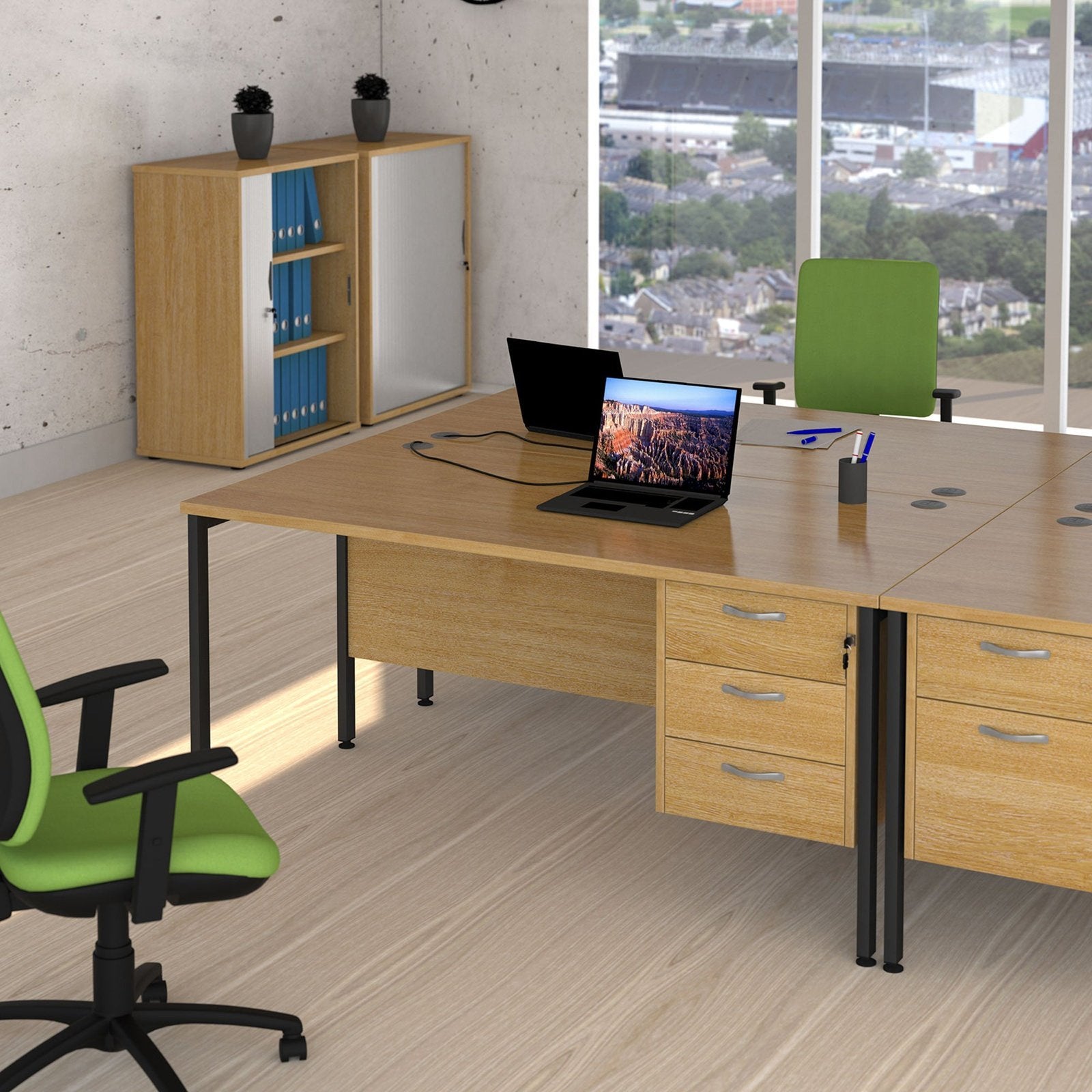 Maestro 25 H-Frame leg straight desk 600 deep - Office Products Online