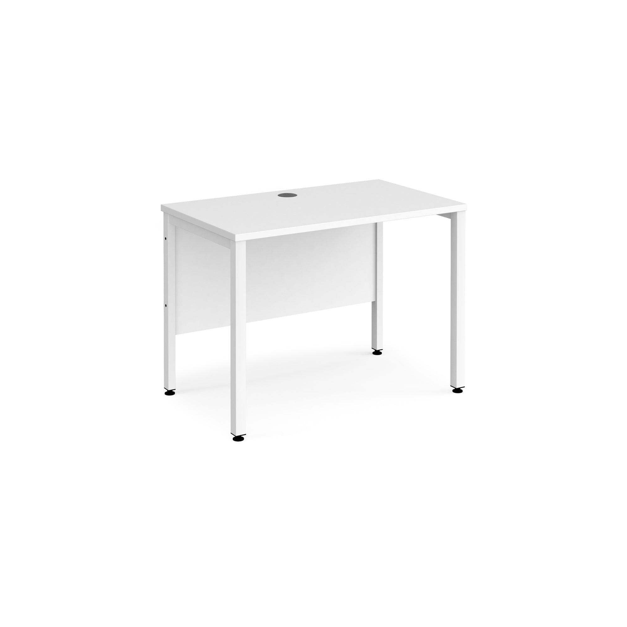 Maestro 25 bench leg straight desk 600 deep - Office Products Online