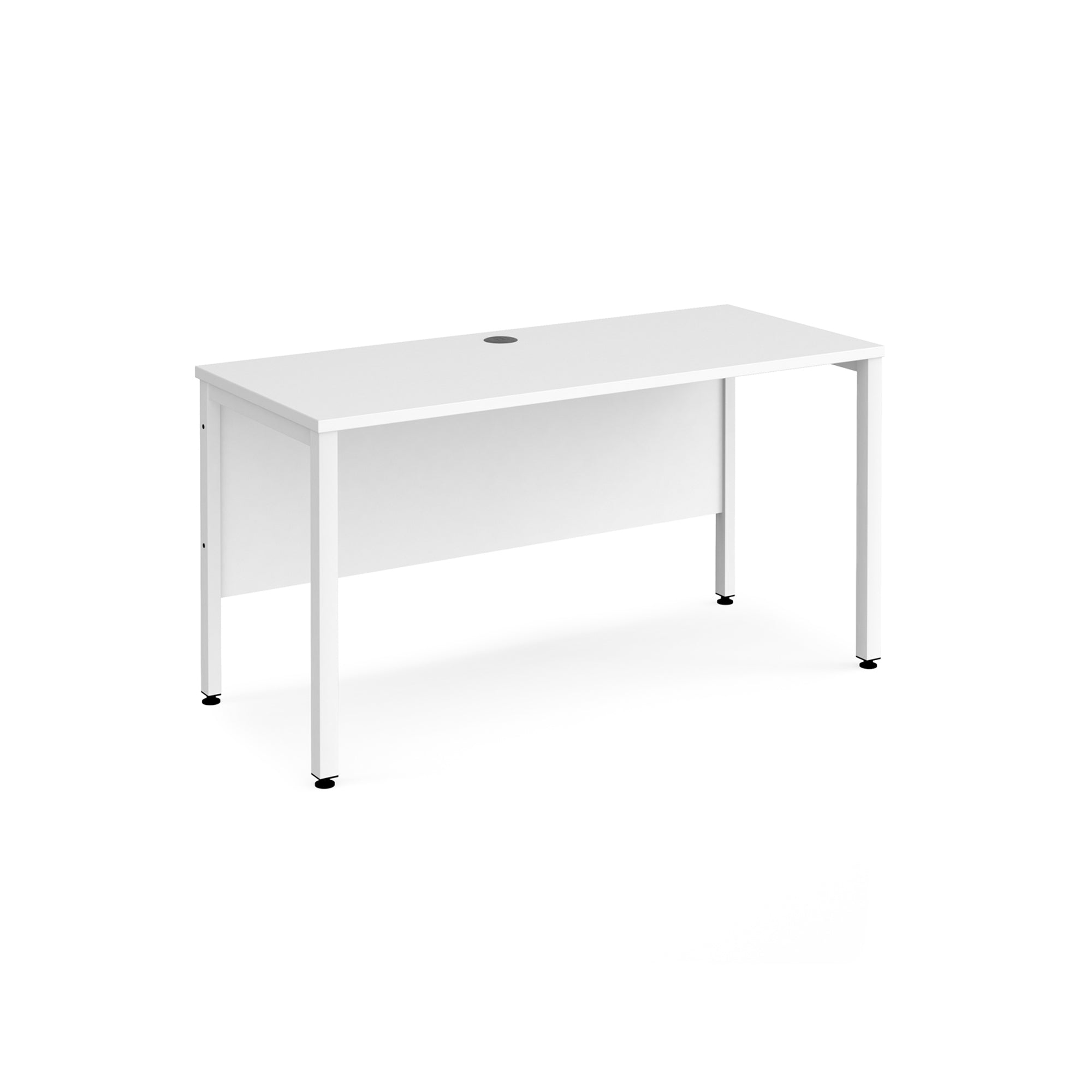 Maestro 25 bench leg straight desk 600 deep - Office Products Online