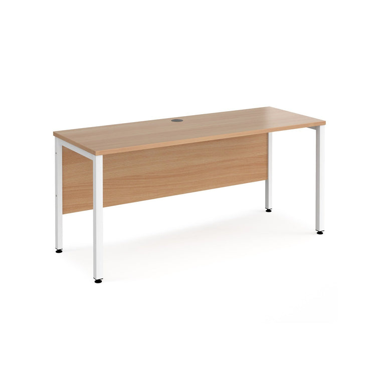 Maestro 25 bench leg straight desk 600 deep - Office Products Online