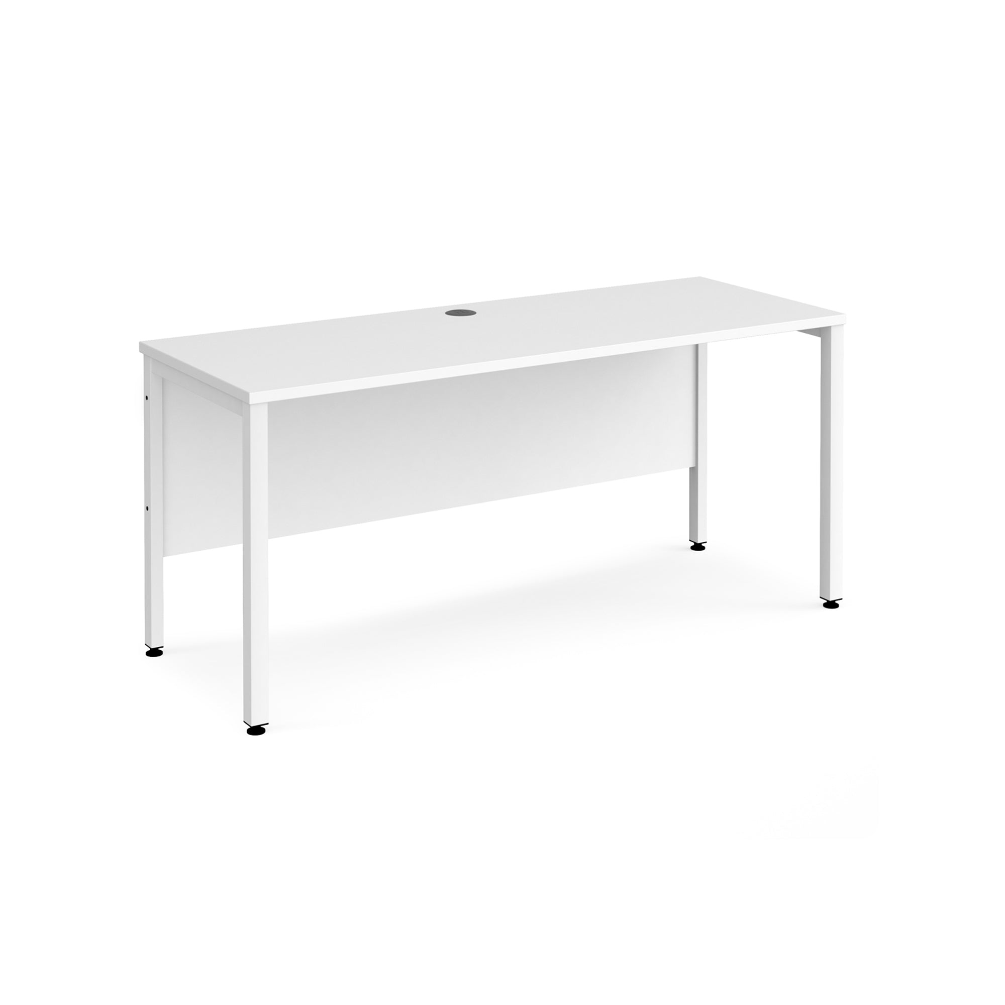 Maestro 25 bench leg straight desk 600 deep - Office Products Online