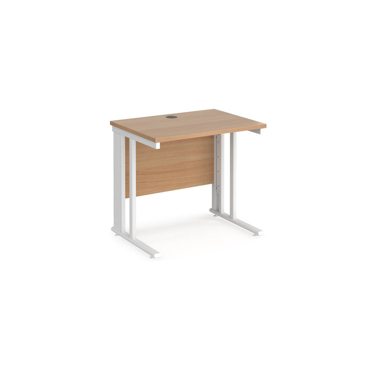 Maestro 25 cable managed leg straight desk 600 deep - Office Products Online